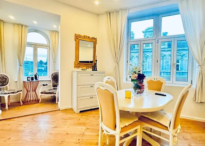 דירה Private In Stylish 3-bedroom Near Kaufpark Alterlaa *